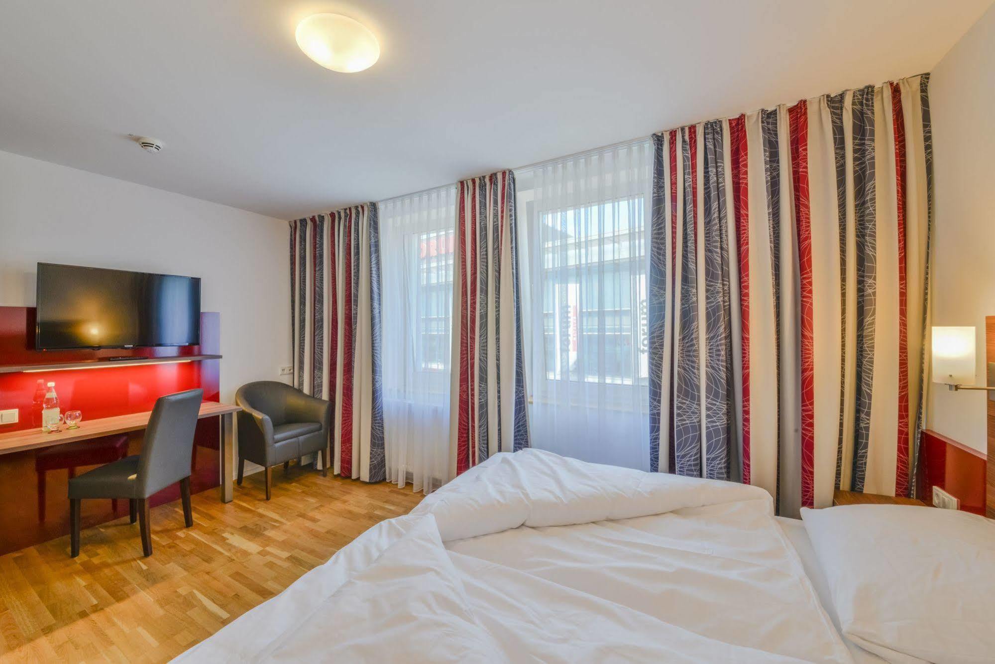 City Hotel 베츨러 외부 사진